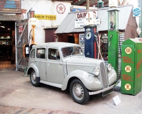 Tela grey car and pump gas